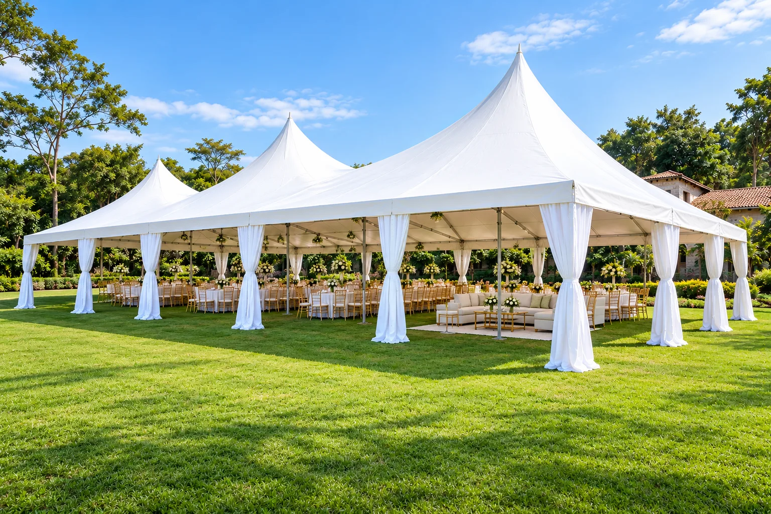 20x30m High Peak Tent (300 Guests)