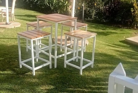 4-Seater Square-Top Rustic Cocktail Set