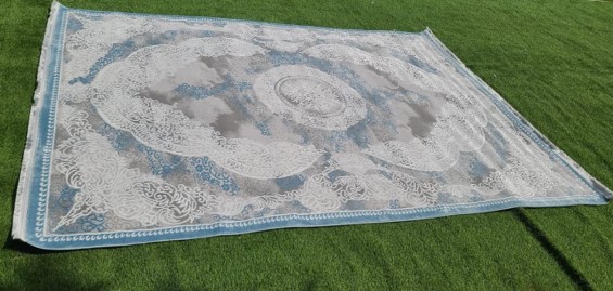 Blue & White Classic Carpet (2x3m)
