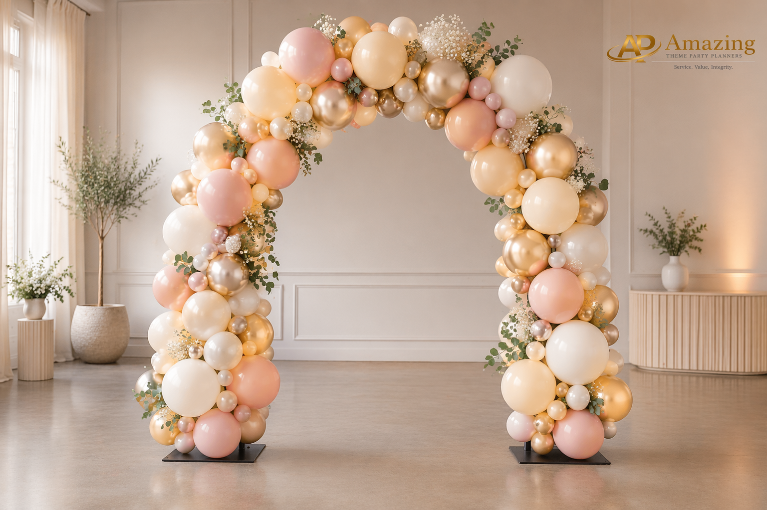 Elegant Pasted Entrance Arch Stand