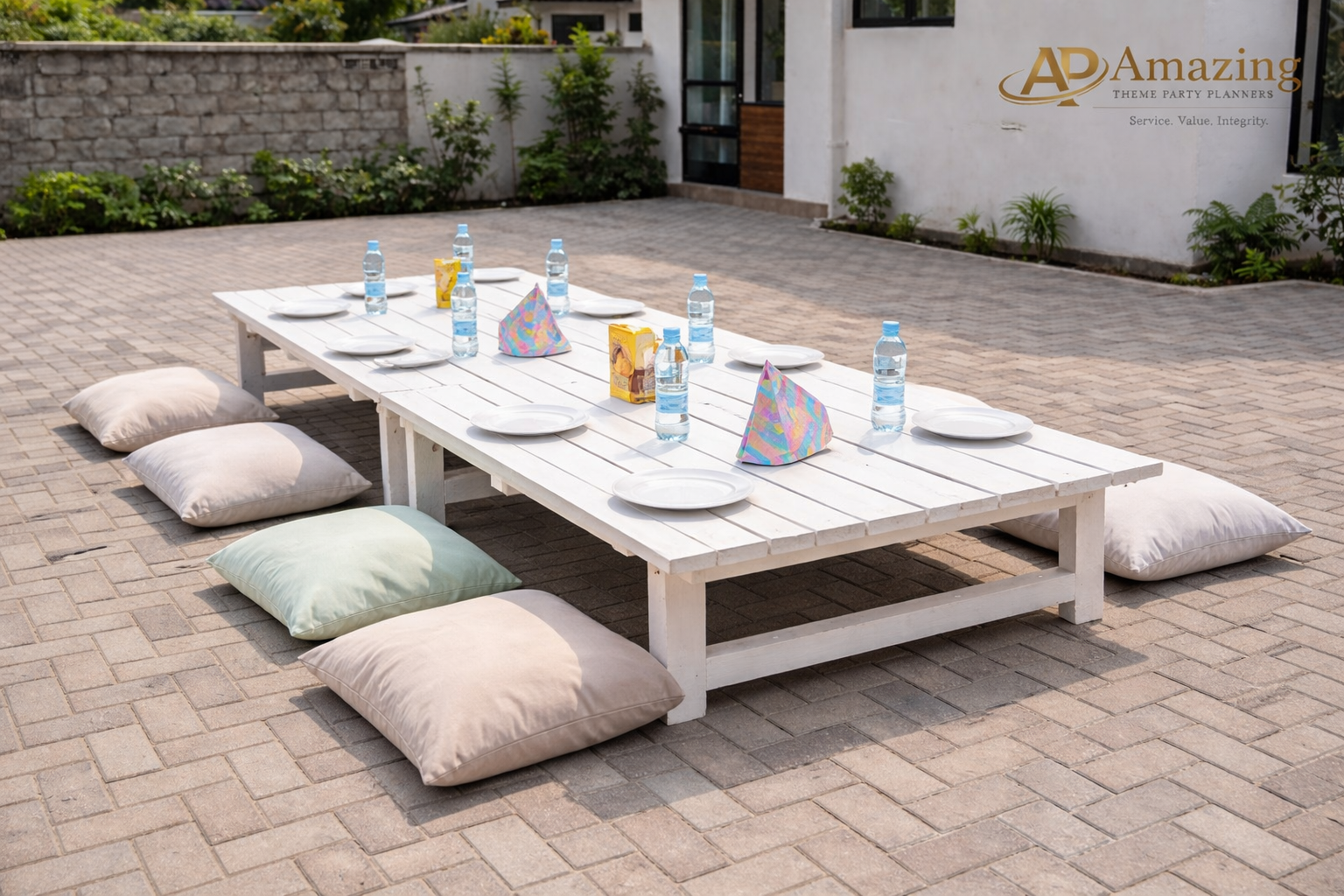 Kiddie Rustic Pallet (Seats 8 Kids)
