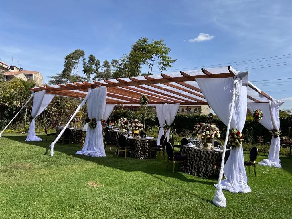 Pagola Tent 6×6m with Greeneries