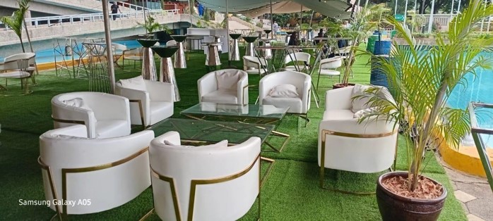 White & Gold V-Shaped Lounge Set