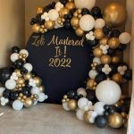 Luxe Round Board Balloon Arch & Pedestal Cake Stand